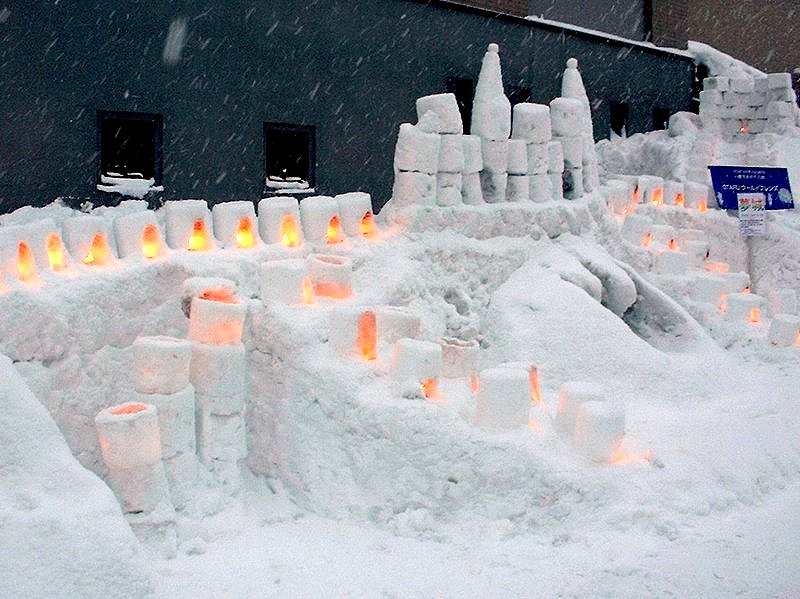 氷行燈と雪像
